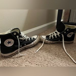 Low top black Converse